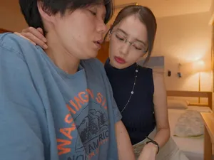 Hẹn gặp lại một cô gái môi đỏ trước ngực, trang phục khiêu dâm trong suốt, ghế sex, liếm, bịt mắt, trói, xuất tinh vào âm đạo, bảy tư thế máy quay