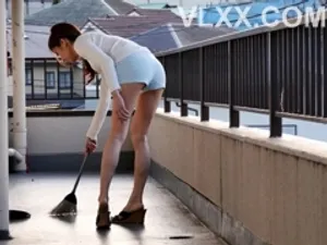 Dù đã có em ghệ nhưng làm sao có thể vượt qua cám dỗ của cấp trên nữ như thế này