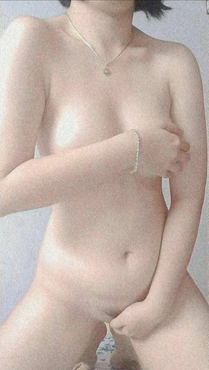 Sáng nào em cũng phải làm 1 nháy rồi mới đi học