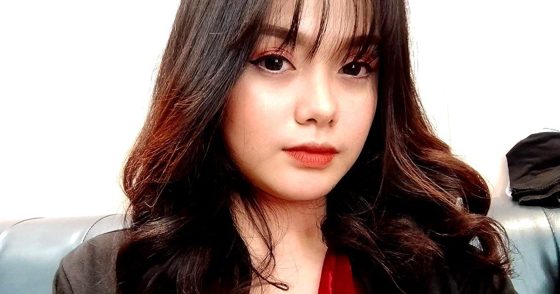 Cháu gái tự ti vì ngực nhỏ được chú dụ xoa sẽ to hơn